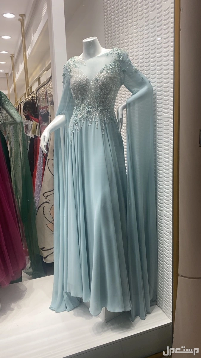فستان تيفني أنيق لبس مره واحدة خال من العيوب بسعر 900
