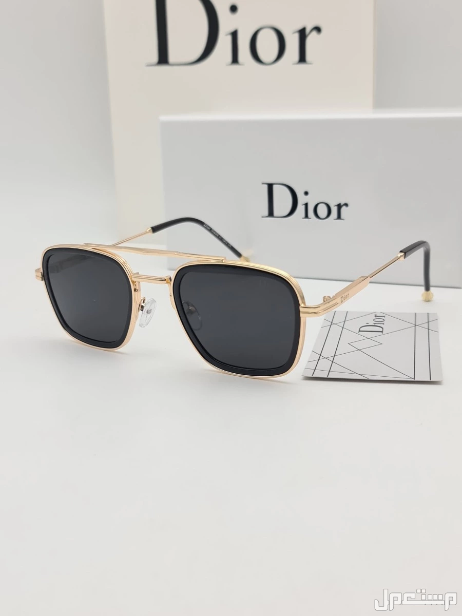 نظارات___ رجالي..   جديده من ديور..  مع جميع ملحقات الماركه..    **السعر100ريال..