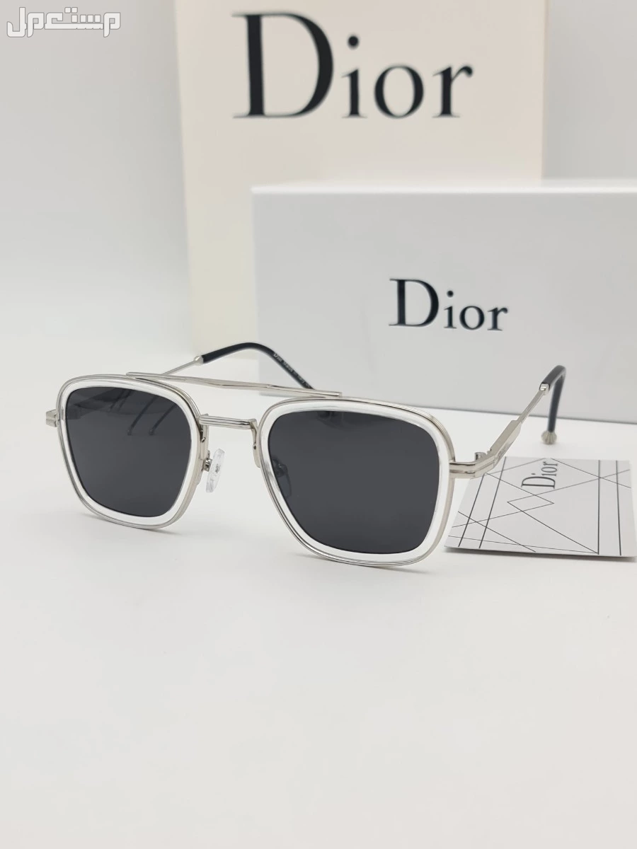 نظارات___ رجالي..   جديده من ديور..  مع جميع ملحقات الماركه..    **السعر100ريال..