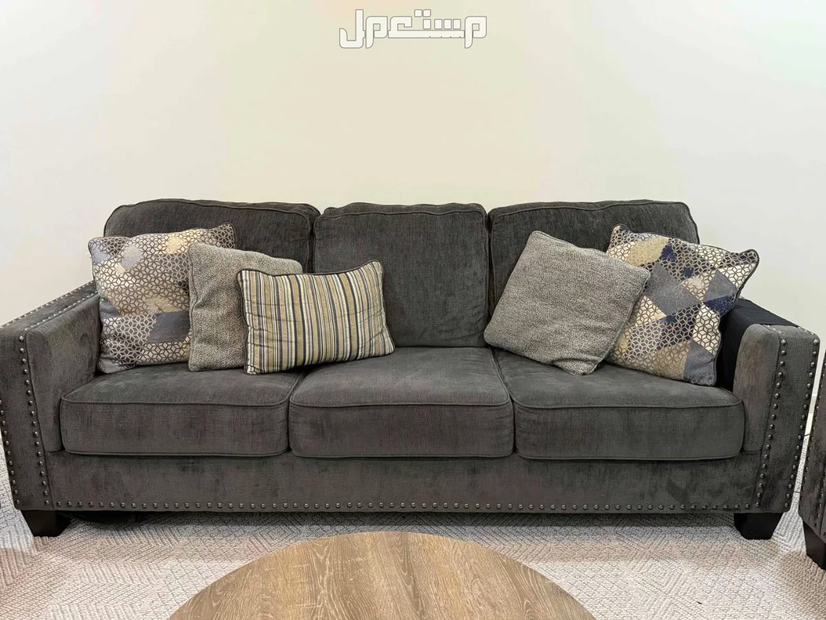 للبيع كنب من سيتي دبليو  في الدمام بسعر 3 آلاف ريال سعودي