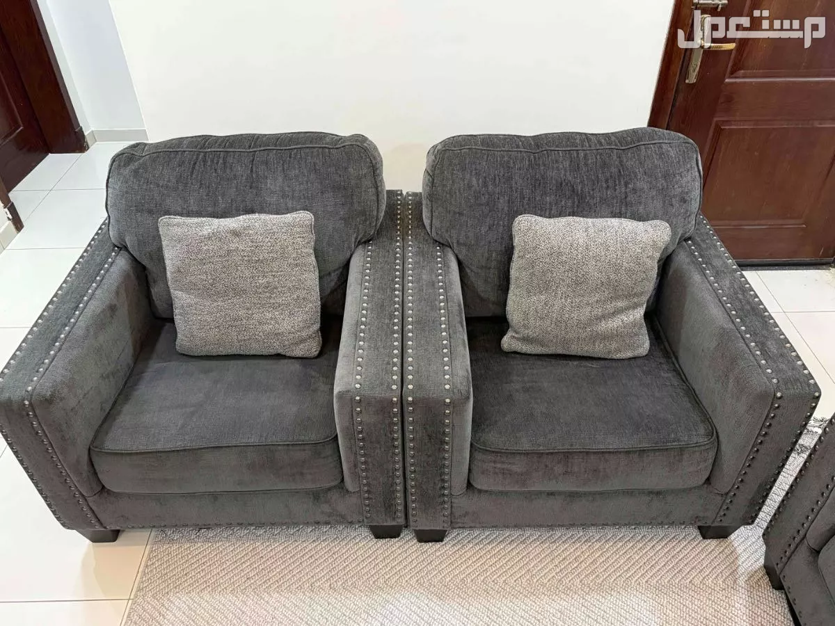 للبيع كنب من سيتي دبليو  في الدمام بسعر 3 آلاف ريال سعودي