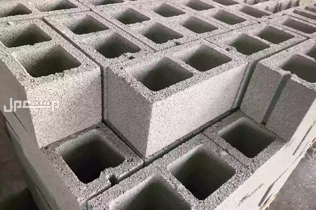 أنواع مواد البناء الحديثة بالصور والأسماء والأسعار الطوب الأسمنتي