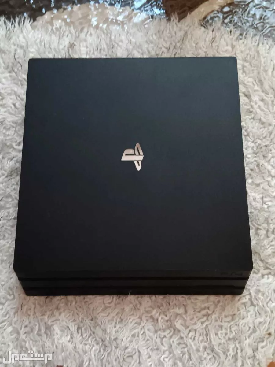 سوني فور برو جهاز شبه جديد استعمال جديد يجي معه يده اصلي