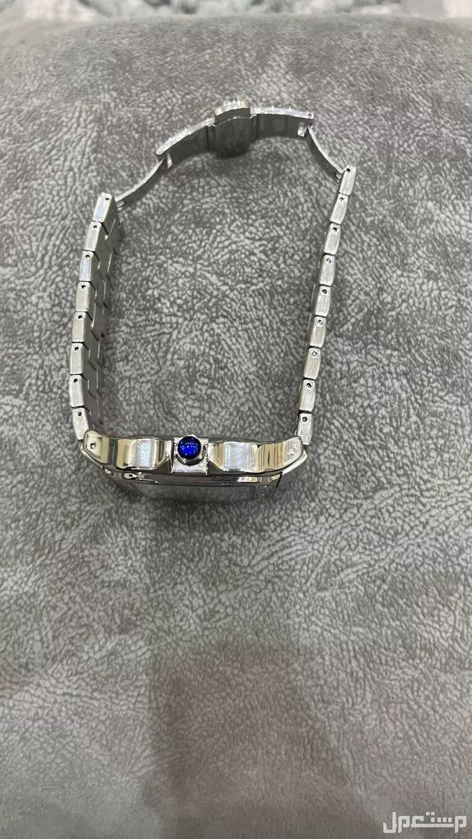 ساعه شبيه كارتير سانتوس نضيفه جدا ولاستخدام اقل من سنه