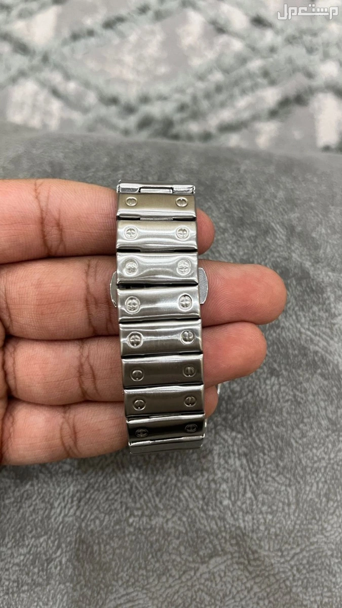 ساعه شبيه كارتير سانتوس نضيفه جدا ولاستخدام اقل من سنه