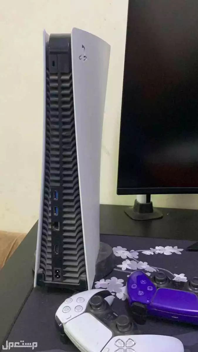 بلاسيتشن فايف PS5 نظيف ما دخل الصيانة ب1500