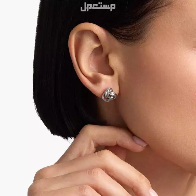 أجمل أفكار هدايا عيد الميلاد خطيبتي 2026 حلق بسيط