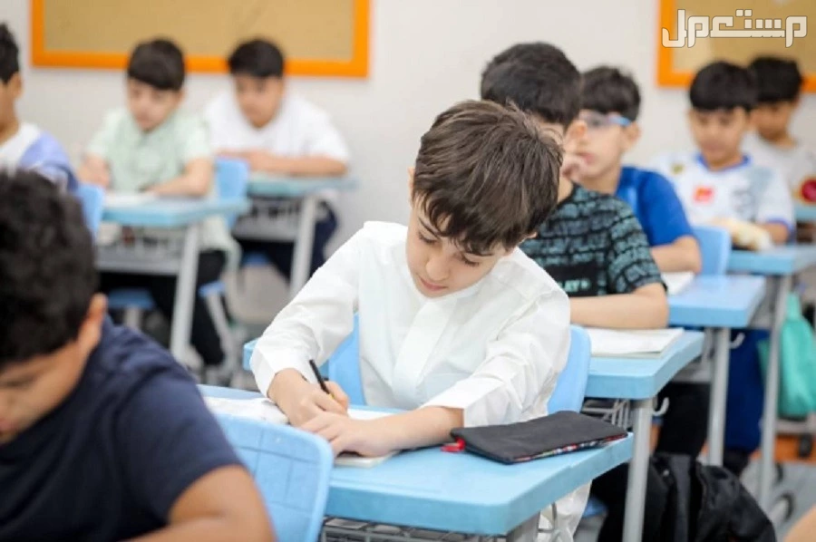 عدد أيام الغياب المسموح بها للطلاب 1447 بدون عذر والعقوبات المقررة تسجيل الغياب عبر نظام نور