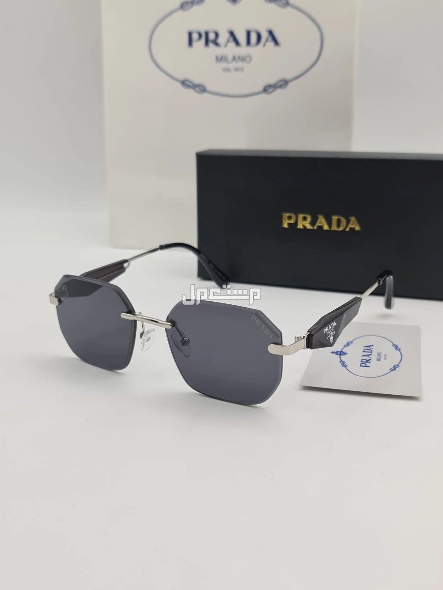 *نظارات ____رجالي*   *جديده من براد*   *مع جميع ملحقات الماركه*     *السعر100ريال*