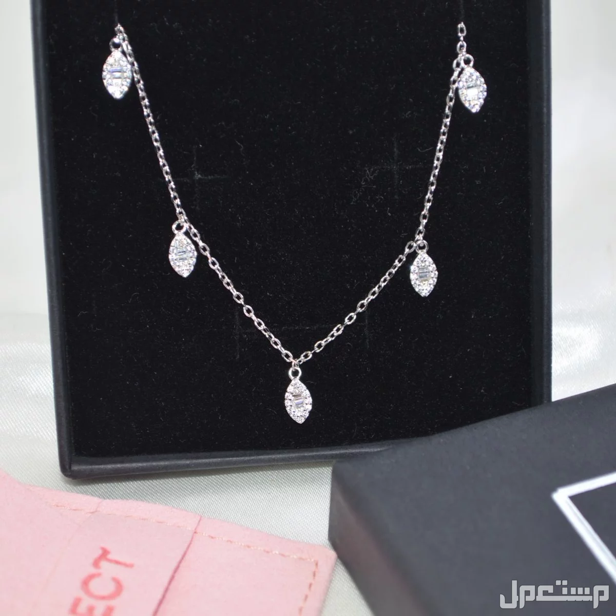 أفضل محلات فضة في الرياض لعام 2025: دليل بالأسعار والعناوين أشهر محلات فضة في الرياض