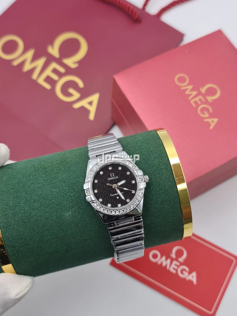 *ساعات ___نسائي*  *جديده من ماركات اوميجاء*   *خامته ممتازه جدا*  *مع جميع ملحقات الماركه*    *السعر150ريال*