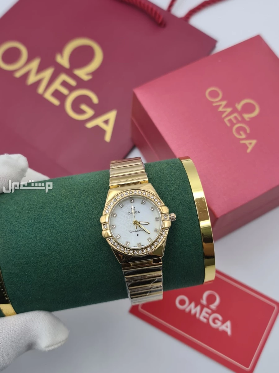 *ساعات ___نسائي*  *جديده من ماركات اوميجاء*   *خامته ممتازه جدا*  *مع جميع ملحقات الماركه*    *السعر150ريال*