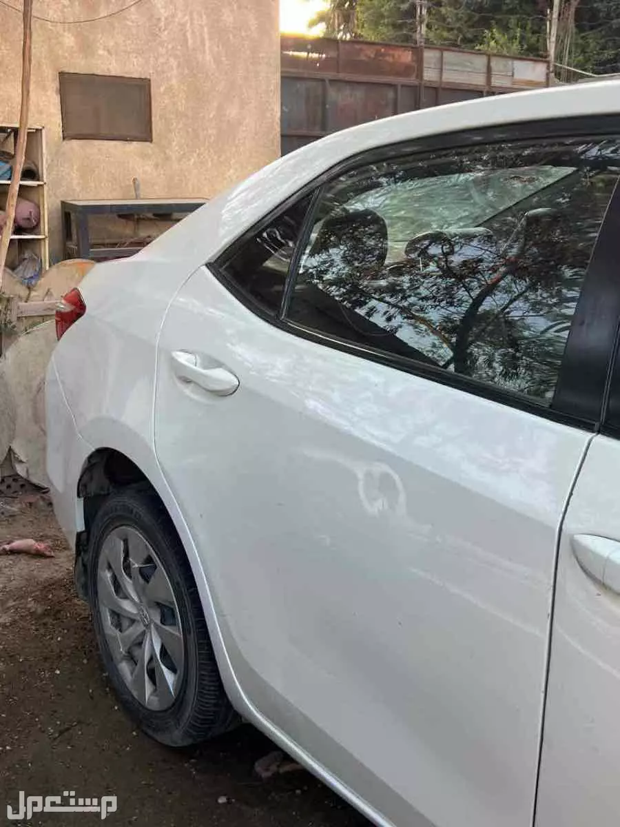 تويوتا كورولا 2015 مستعملة للبيع في قسم المعادي بسعر 900 ألف جنيه مصري