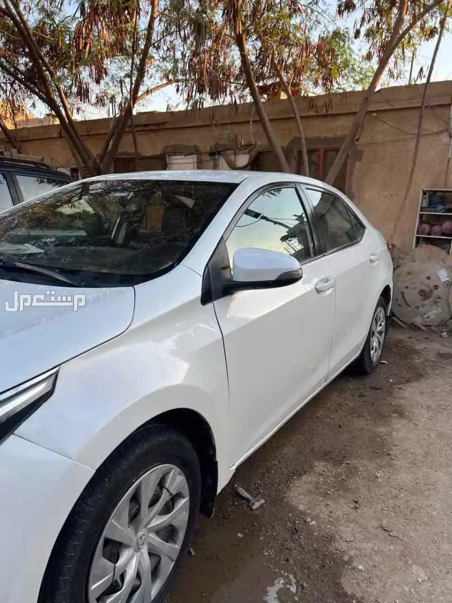 تويوتا كورولا 2015 مستعملة للبيع في قسم المعادي بسعر 900 ألف جنيه مصري