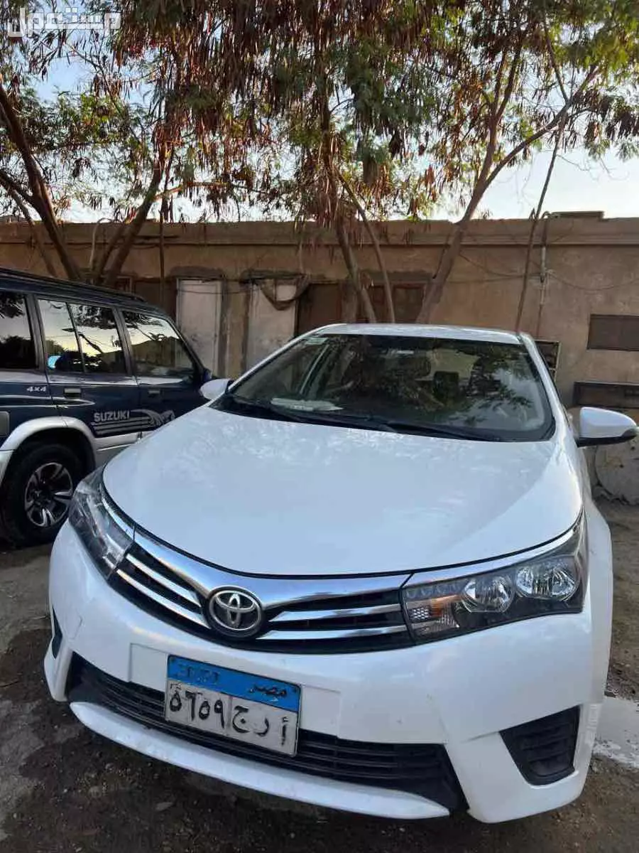 تويوتا كورولا 2015 مستعملة للبيع في قسم المعادي بسعر 900 ألف جنيه مصري