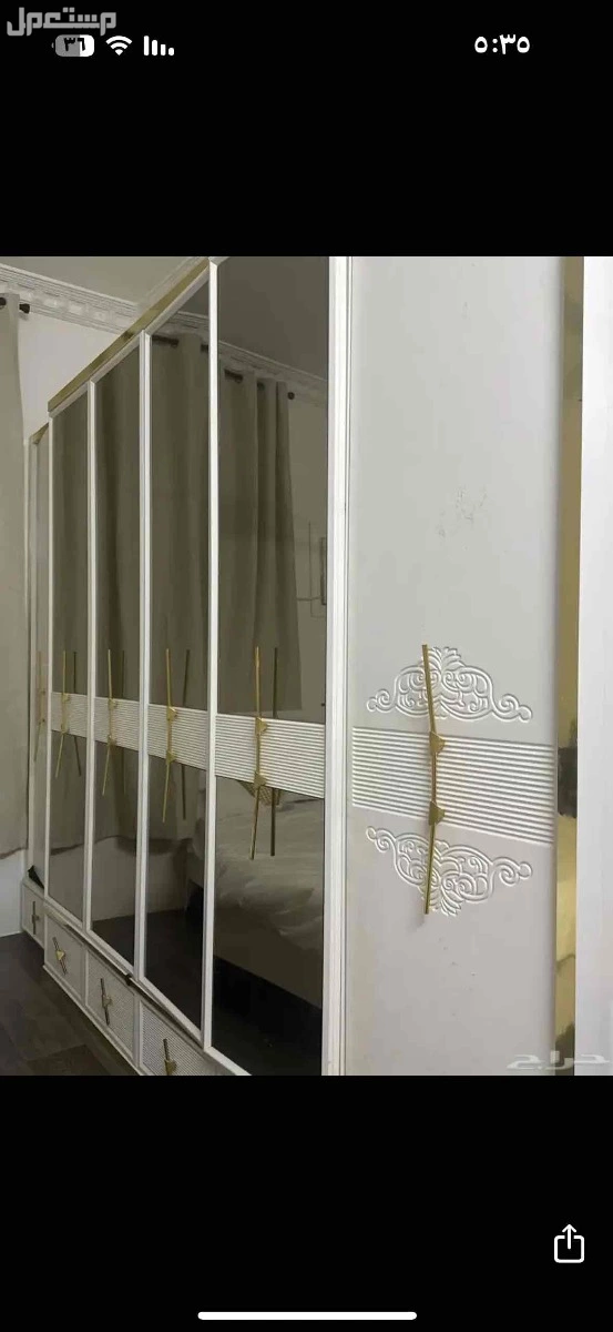 للبيع دولاب كبير ب1200  في العقيق