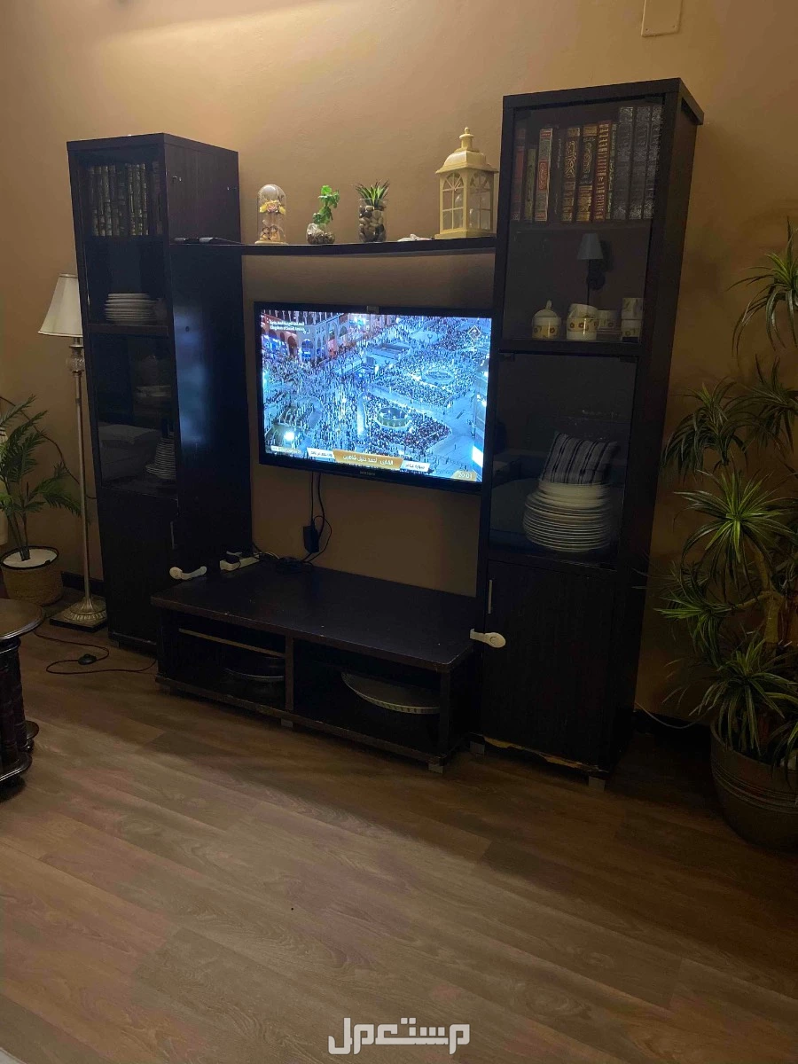 دولاب تلفزيون  في جدة مجاناً للمحتاج