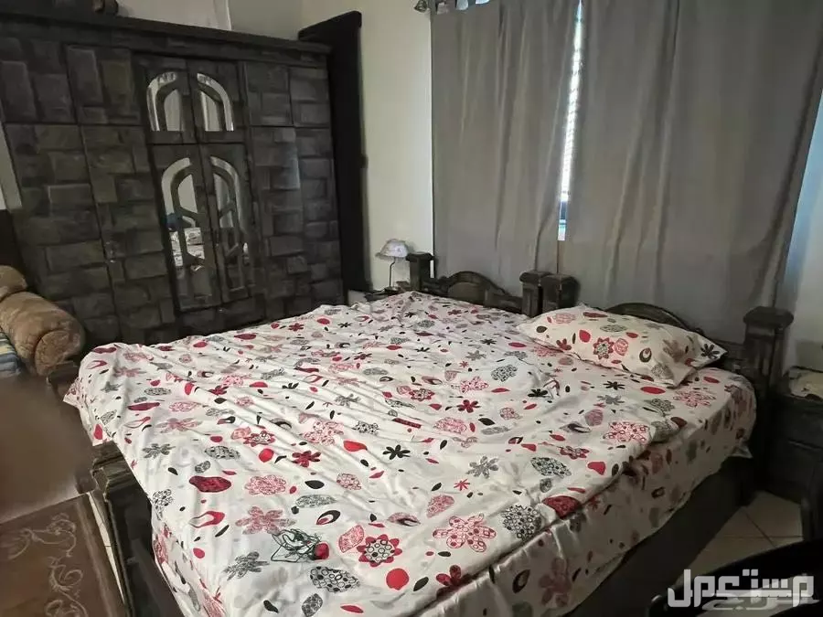 للبيع غرفة نوم عدد 2 سرير مفرد