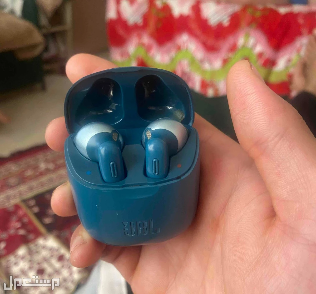 سمعات JBlمحتاجه باطريه فقت ب1000جنيه