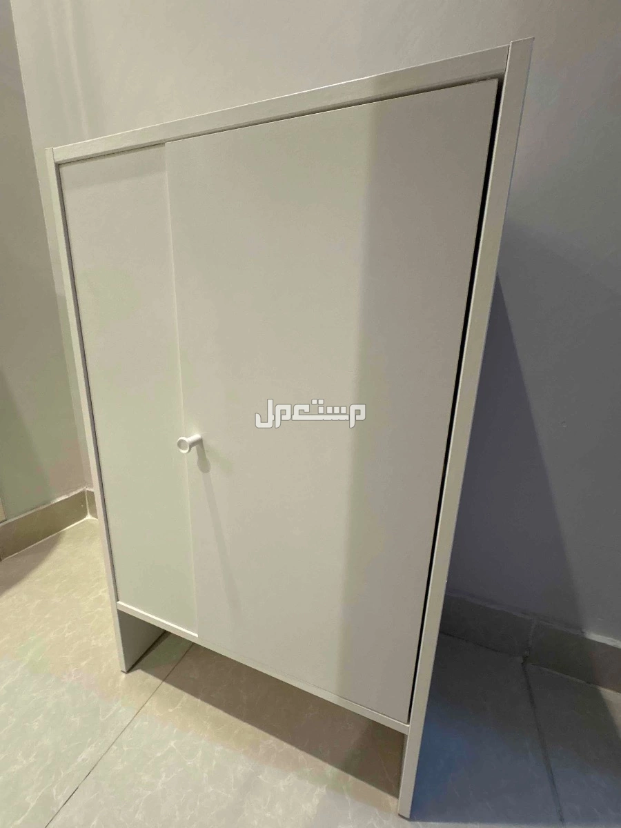 دولاب جديد ابيض لم يستخدم نظيف في جدة بسعر 175 ريال سعودي