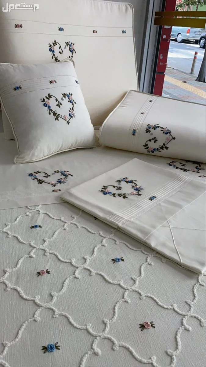 عروض اليوم الوطني 2025 على الأثاث المنزلي والمفروشات تخفيضات اليوم الوطني على المفروشات