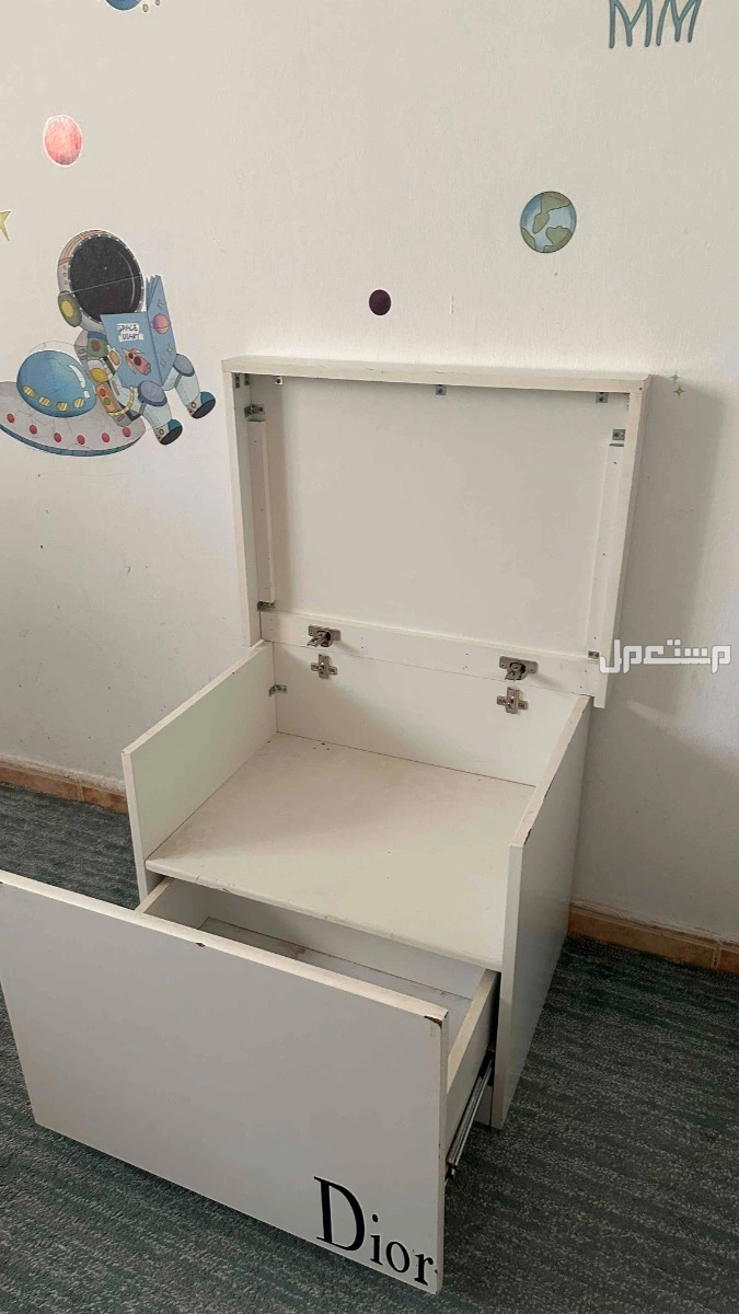 دولاب تخزين احذية بدرج السعر قابل للتفاوض 150