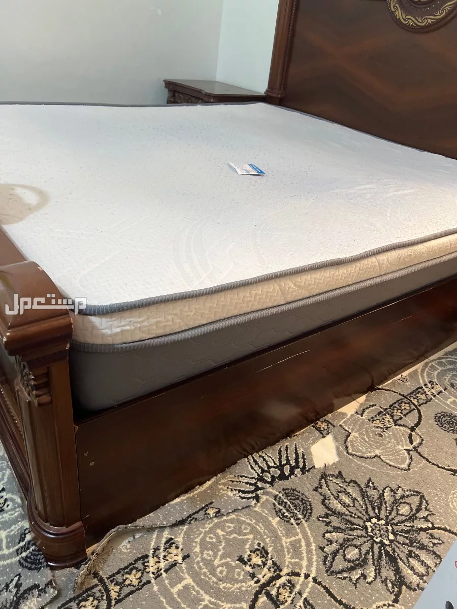 اثاث منزلي للبيع شبه جديد في المدينة المنورة
