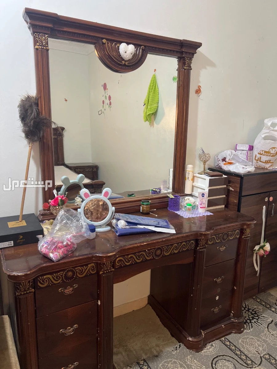 اثاث منزلي للبيع شبه جديد في المدينة المنورة