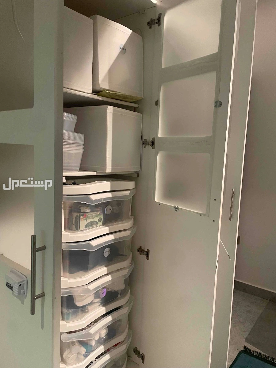 دولاب بحاله جيده للبيع ابحر  جده
