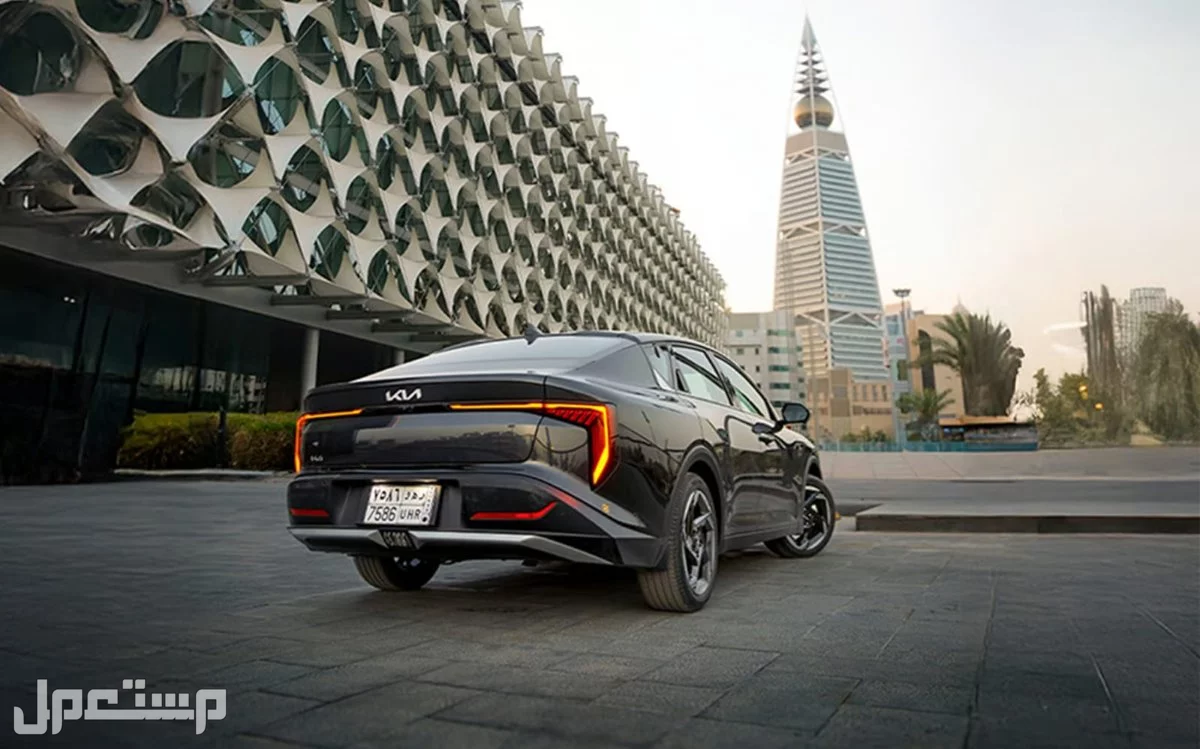عروض اليوم الوطني 95 على سيارات كيا وهيونداي 2025