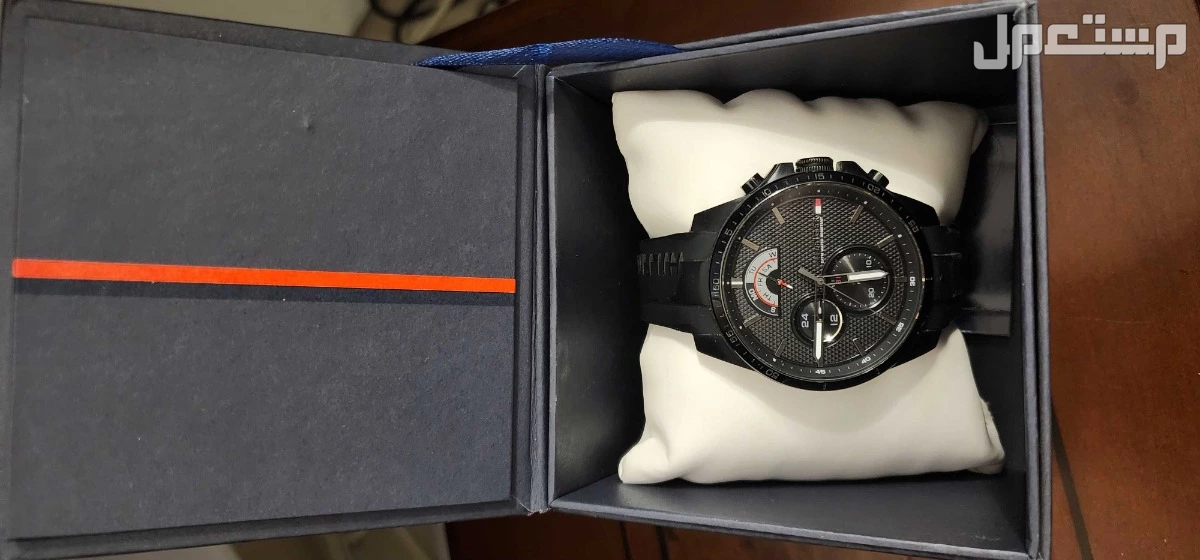 ساعة تومي هيلفيغير Tommy Hilfiger  watch