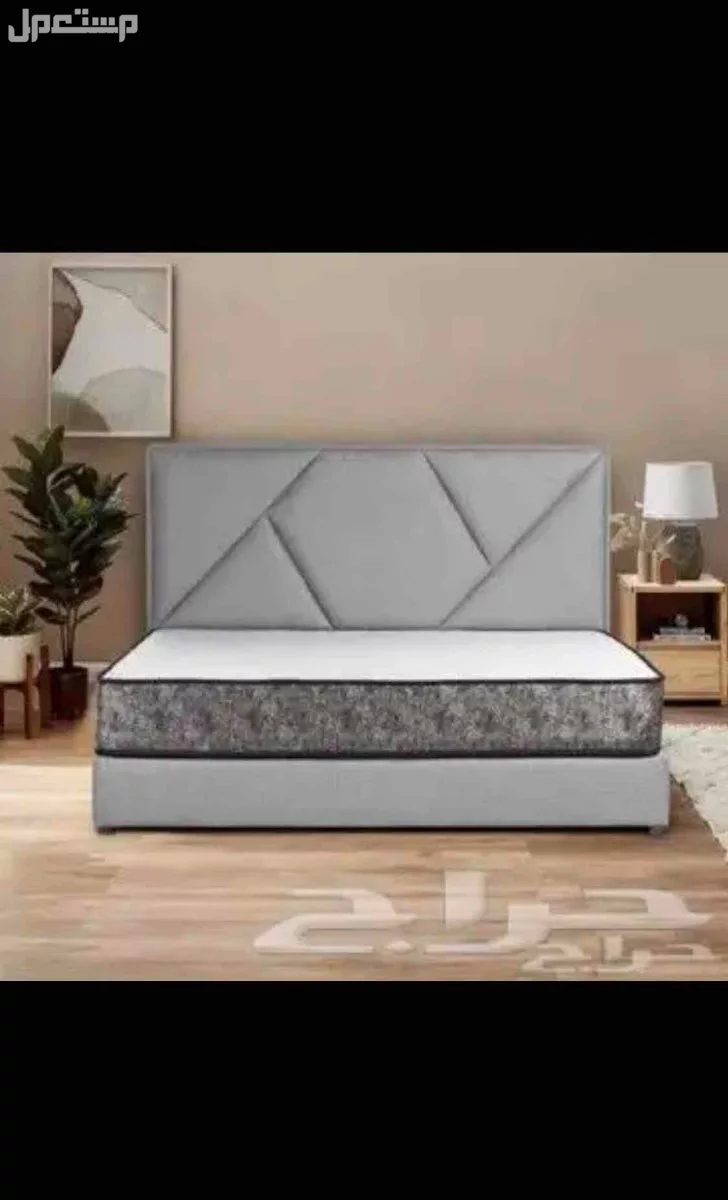 اسرة و مراتب و مخدة لحاف و بطانية