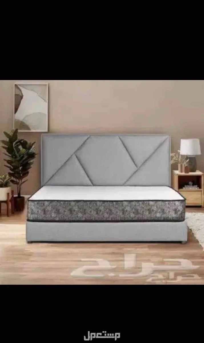 اسرة و مراتب و مخدة لحاف و بطانية