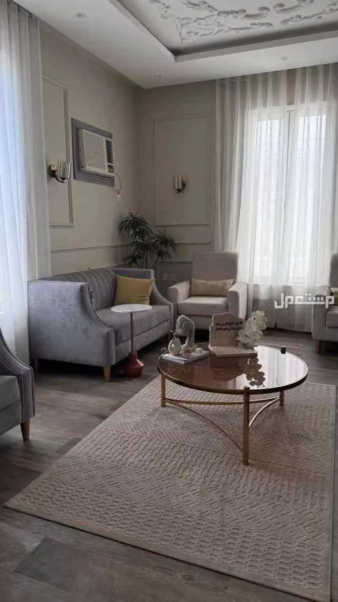 كنب مودرن للبيع للبيع بسعر 2000 ريال