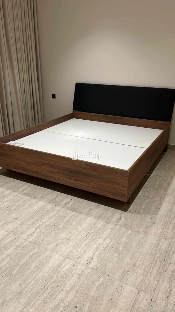 سرير نوم كبير بمقاس 180 في 200 النرجس الرياض