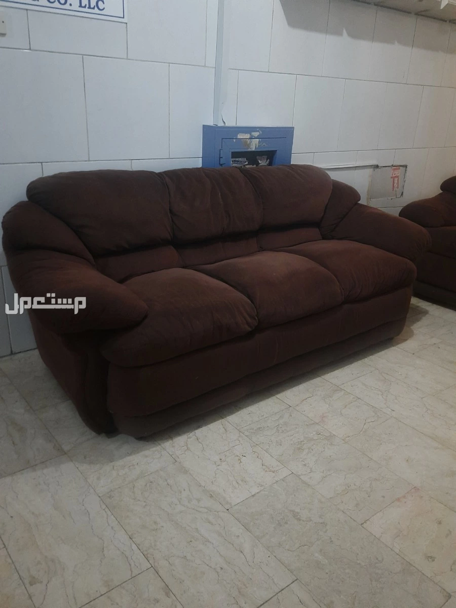 2 sofa/ كنبتين في الشارقة بسعر 200 درهم