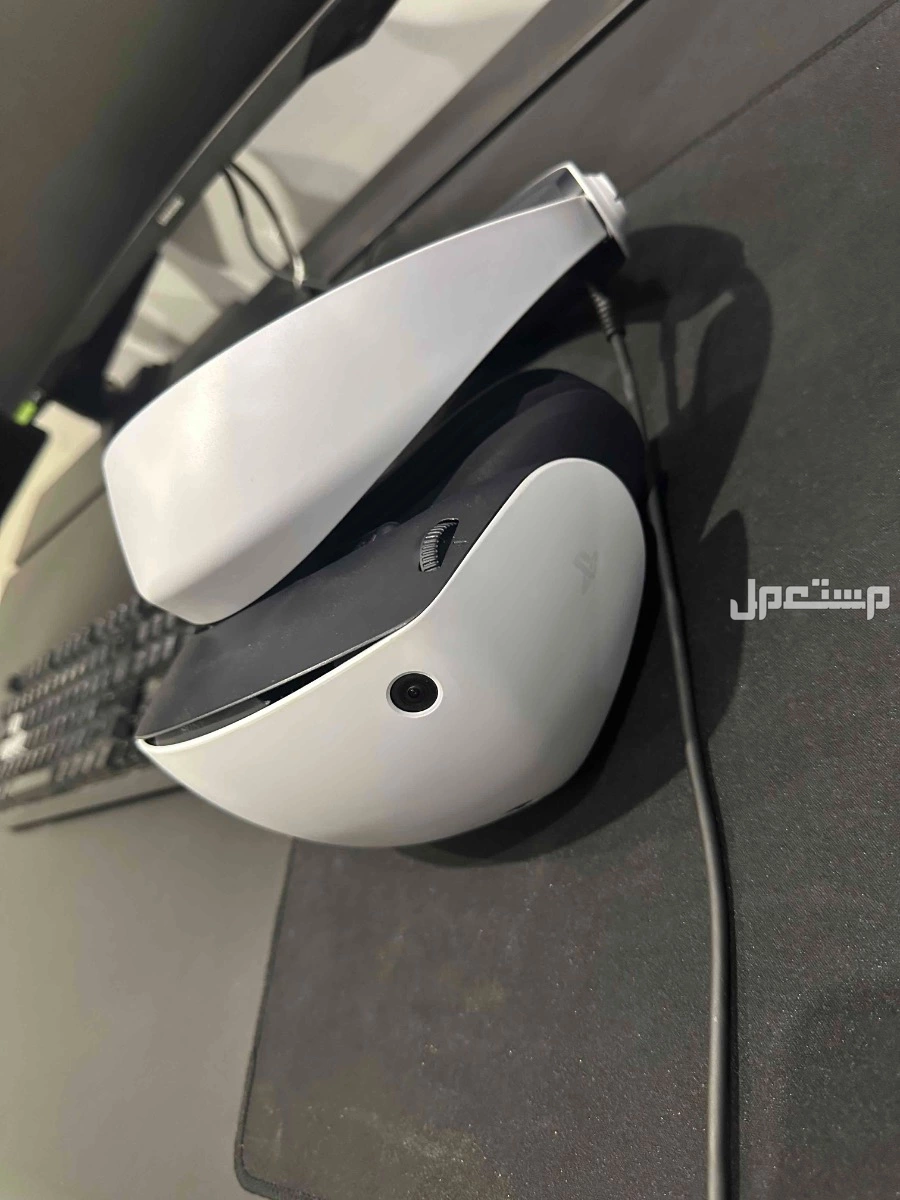 بحالة الوكالة مع كامل الملحقات VR2