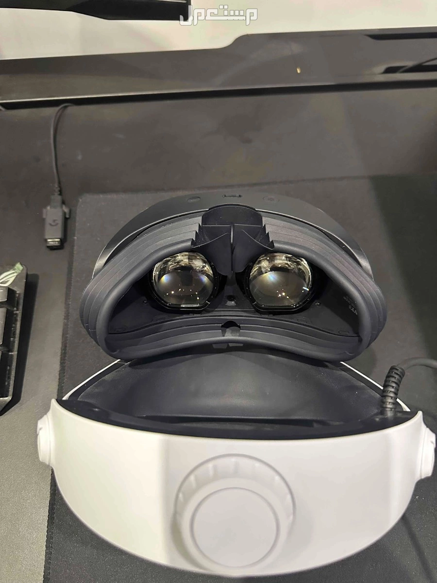 بحالة الوكالة مع كامل الملحقات VR2