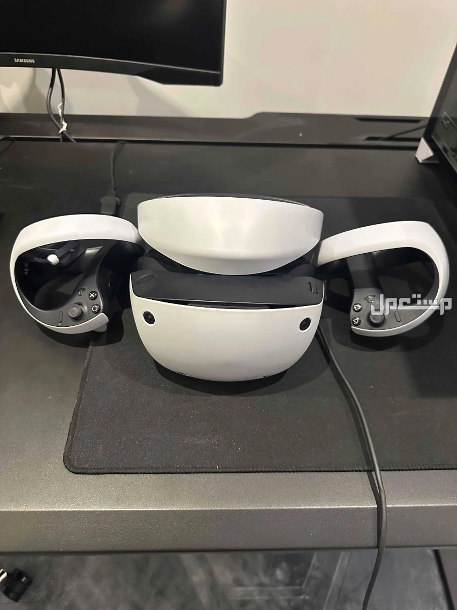 بحالة الوكالة مع كامل الملحقات VR2