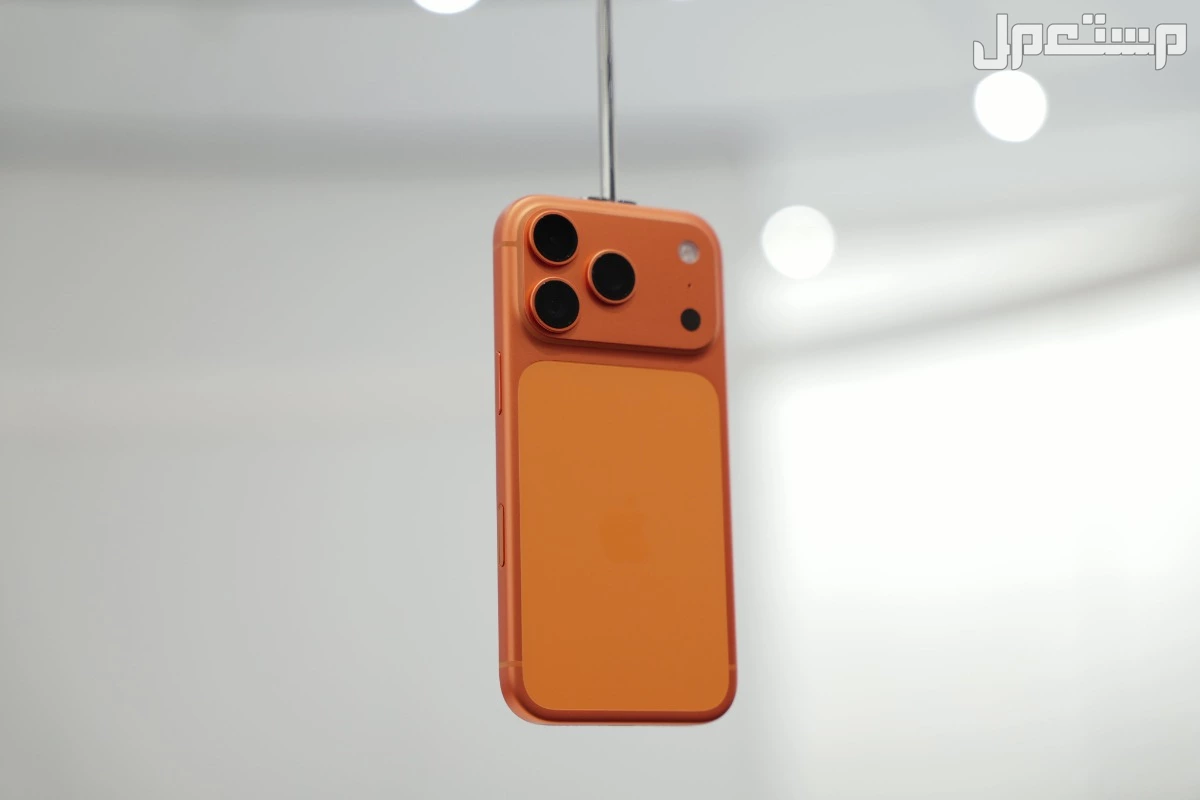 مواصفات وأسعار ايفون 17 برو ماكس والفرق بينه وبين iphone 17 pro.. فيديو وصور اسعار ايفون 17 برو ماكس