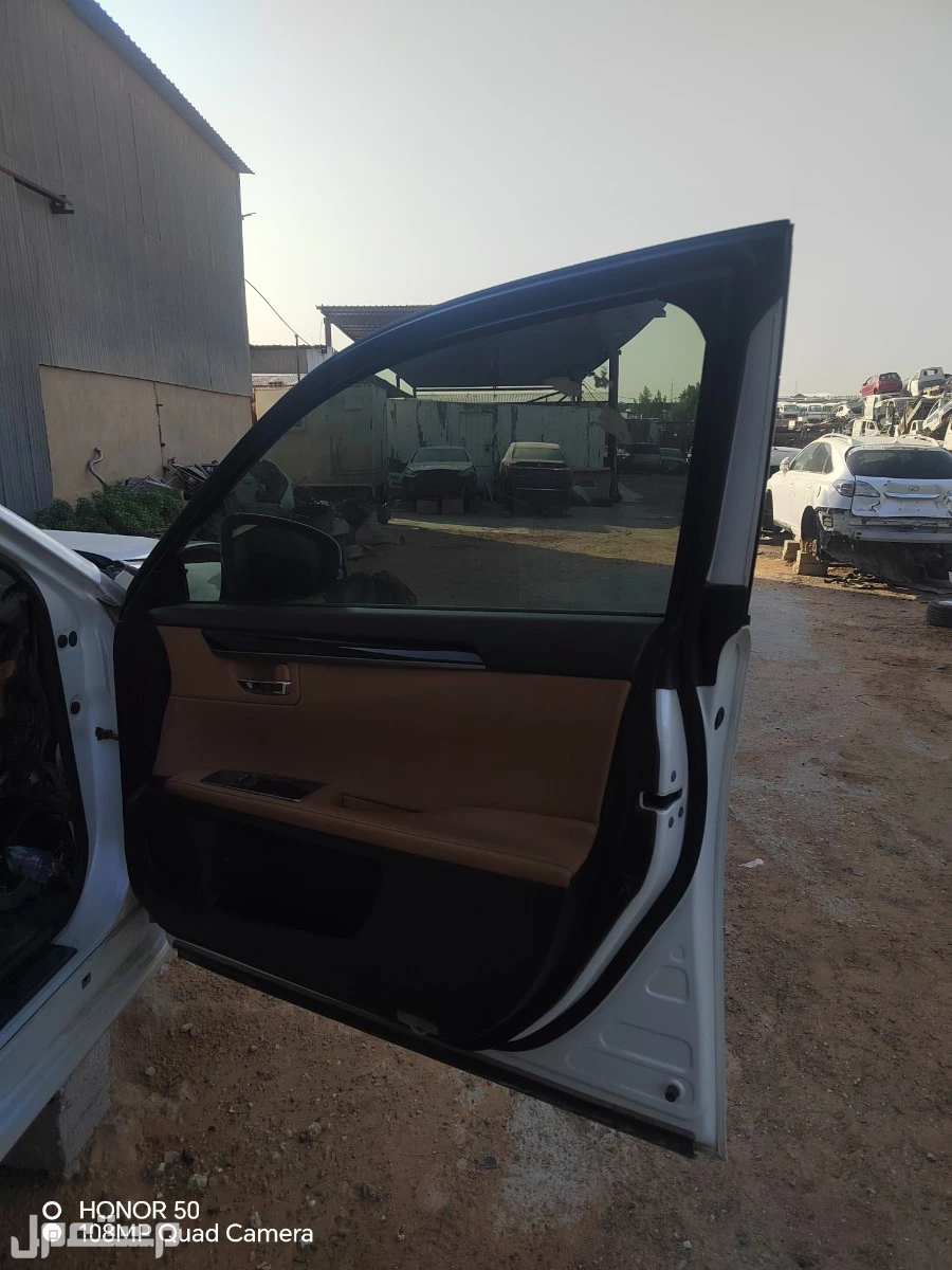 مندوب قطع غيار سيارات تشليح