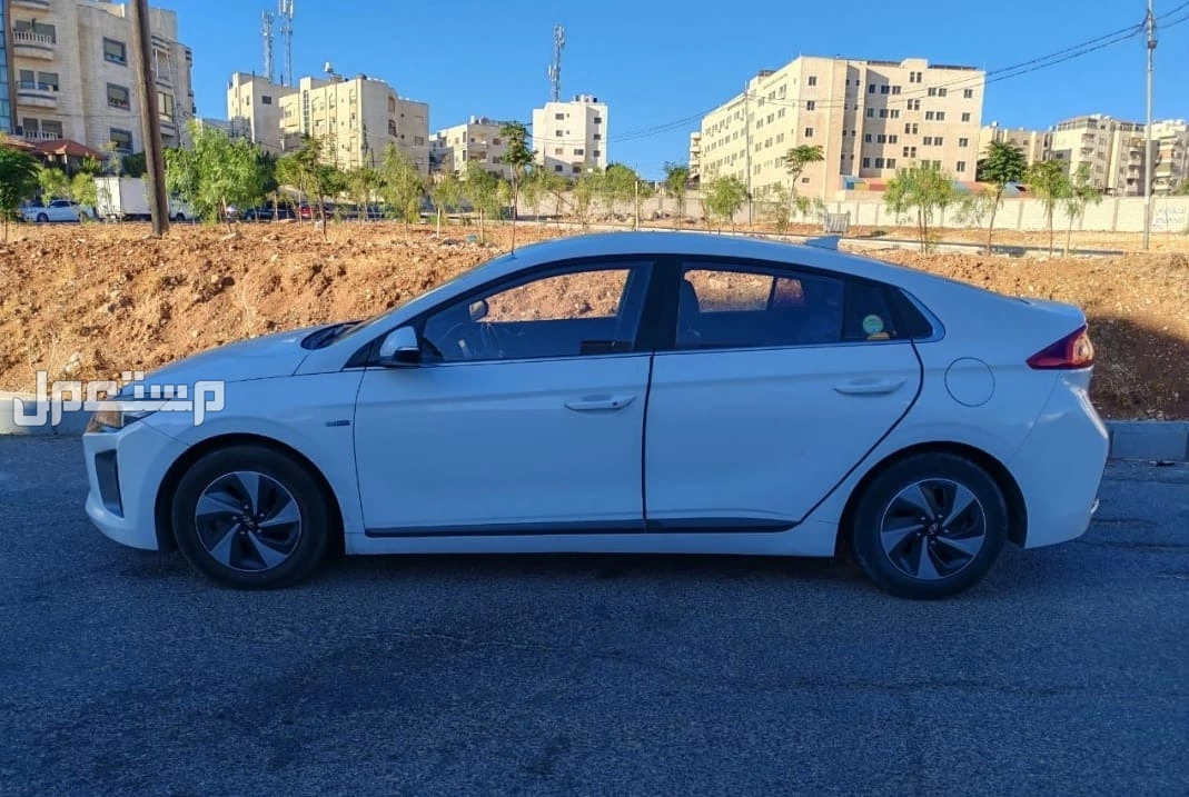 سيارة هيونداي أيونك للبيع في الزرقاء السعر 13200 قابل للتفاوض