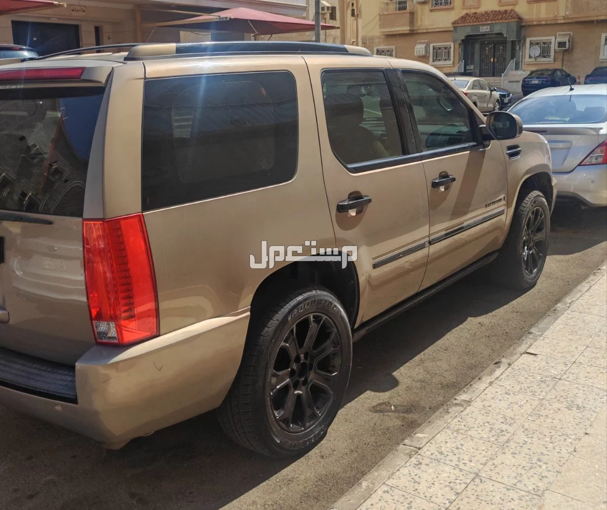 كاديلاك اسكاليد 2007 مستعملة للبيع في جدة بسعر 25 ألف ريال سعودي