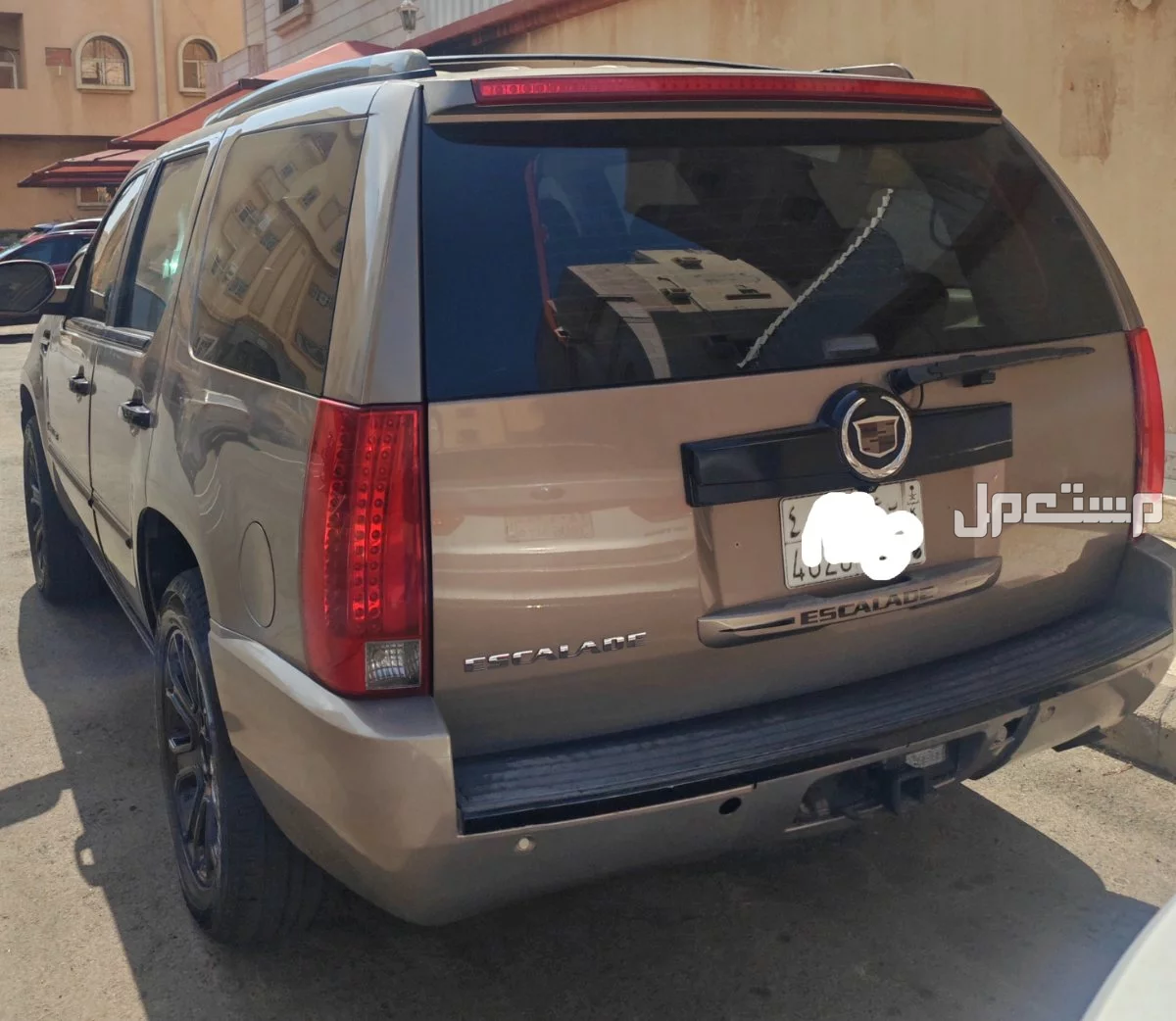 كاديلاك اسكاليد 2007 مستعملة للبيع في جدة بسعر 25 ألف ريال سعودي