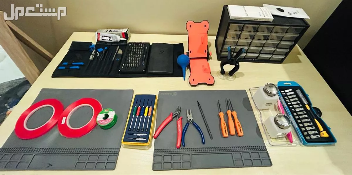 معدات صيانة جوالات شبه جديدة للبيع