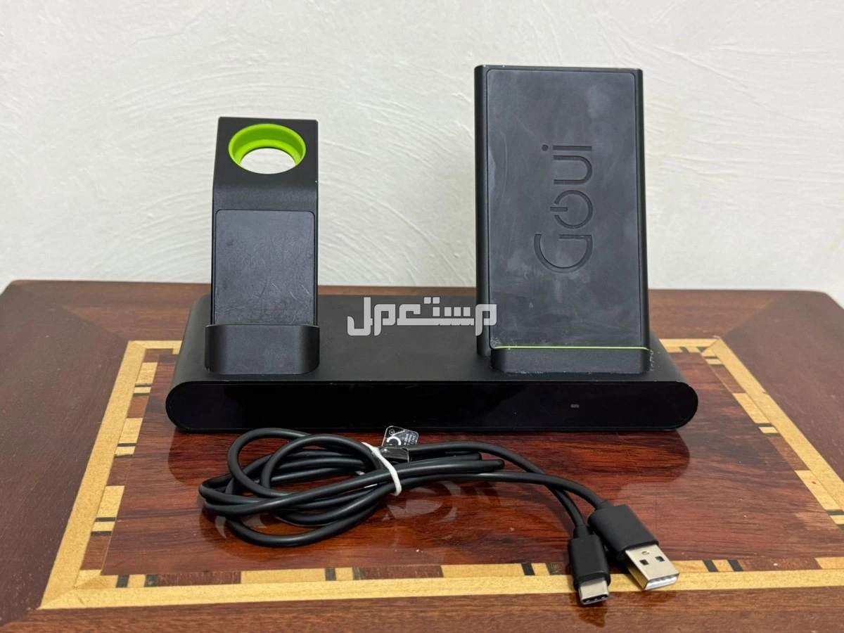 قاعدة شحن لاسلكية 3 في 1 من Goui