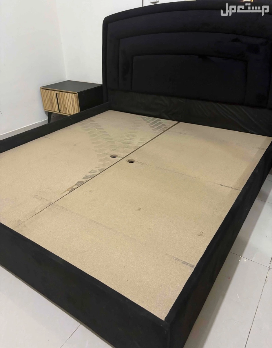 سرير نوم في بحرة بسعر ألف ريال سعودي
