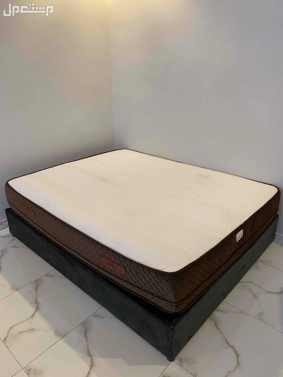 قاعدة سرير في جدة بسعر ألف ريال سعودي