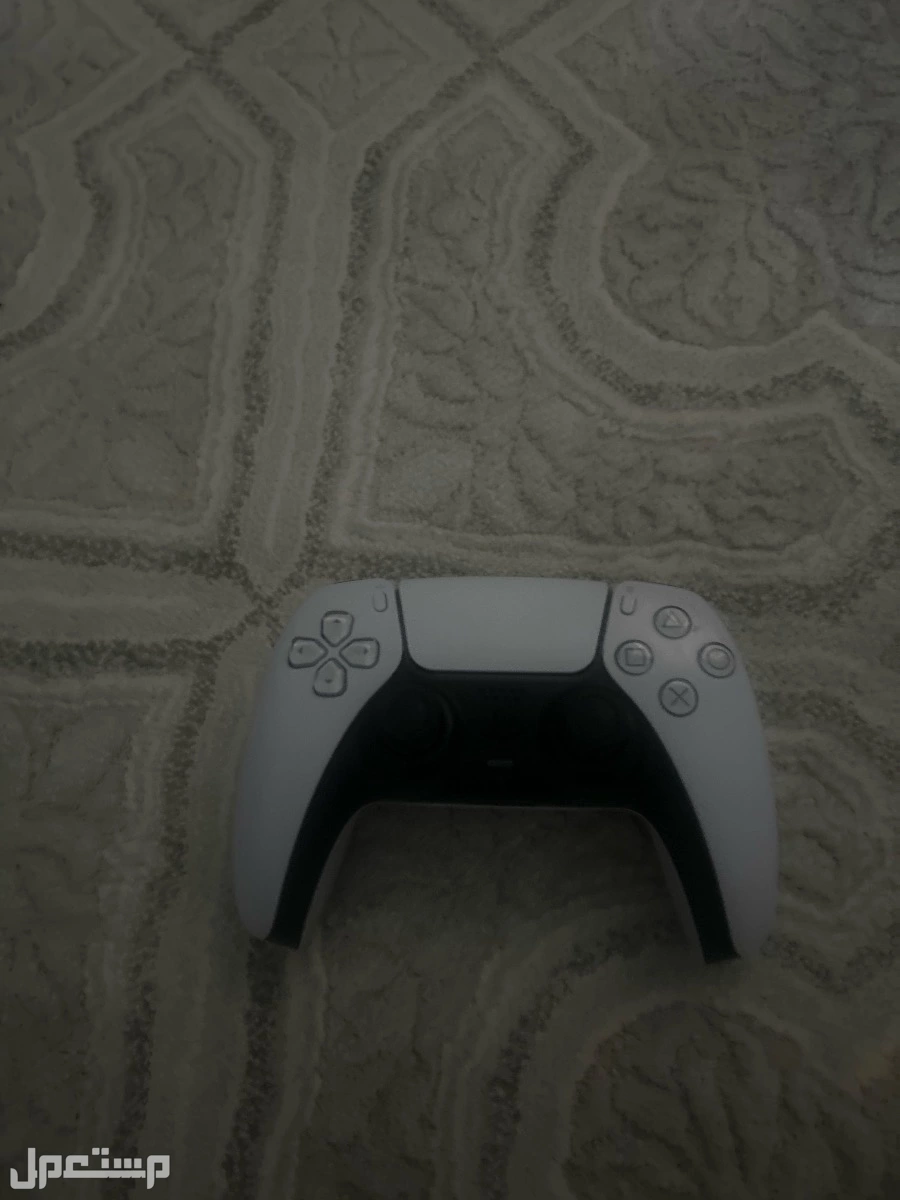 يده سوني فايف  في الرياض بسعر 115 ريال سعودي