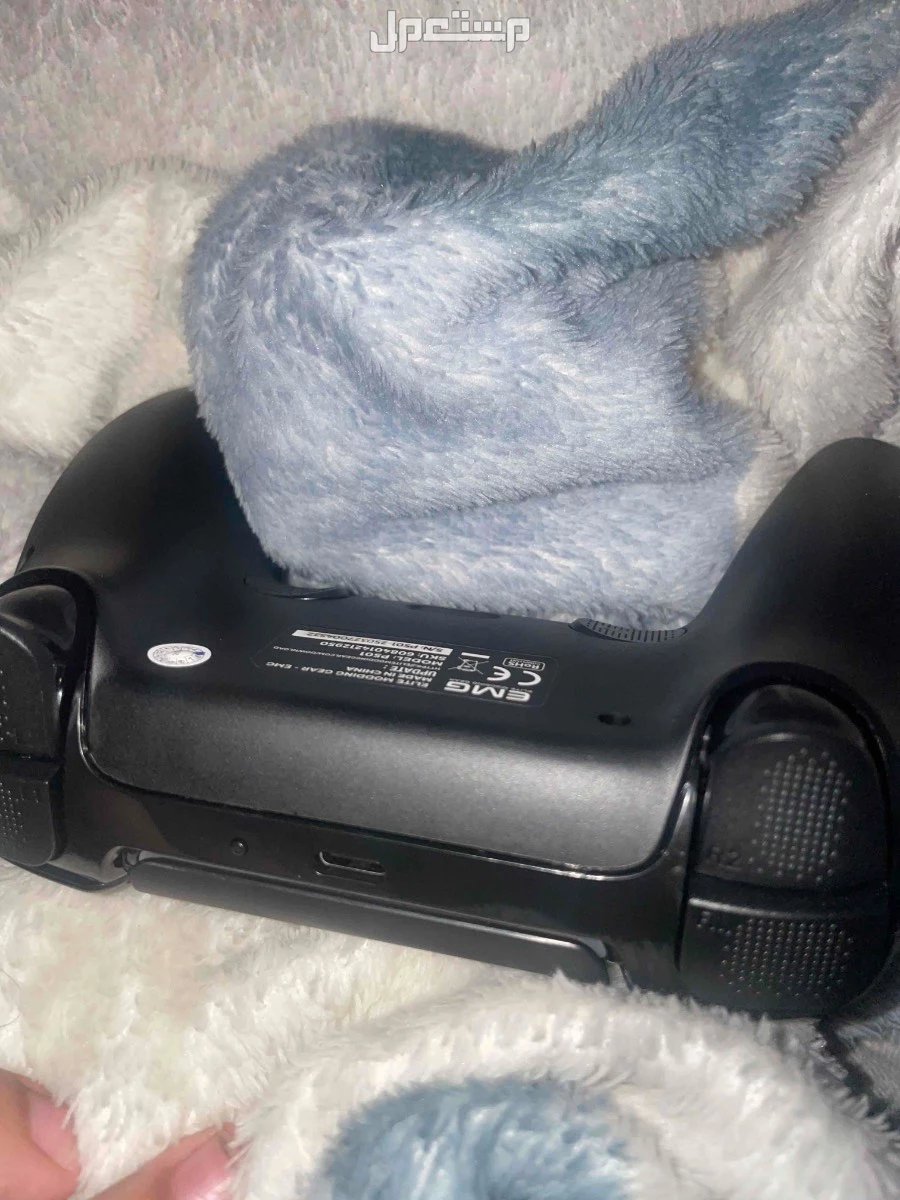 يد سوني فايف احترافيه ب140 في راس التنورة بسعر 140 ريال سعودي